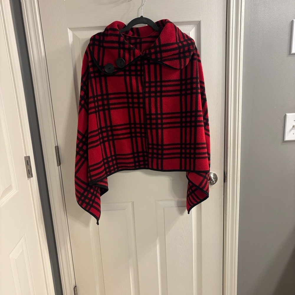 Chic Red and Black Plaid Women's Cape